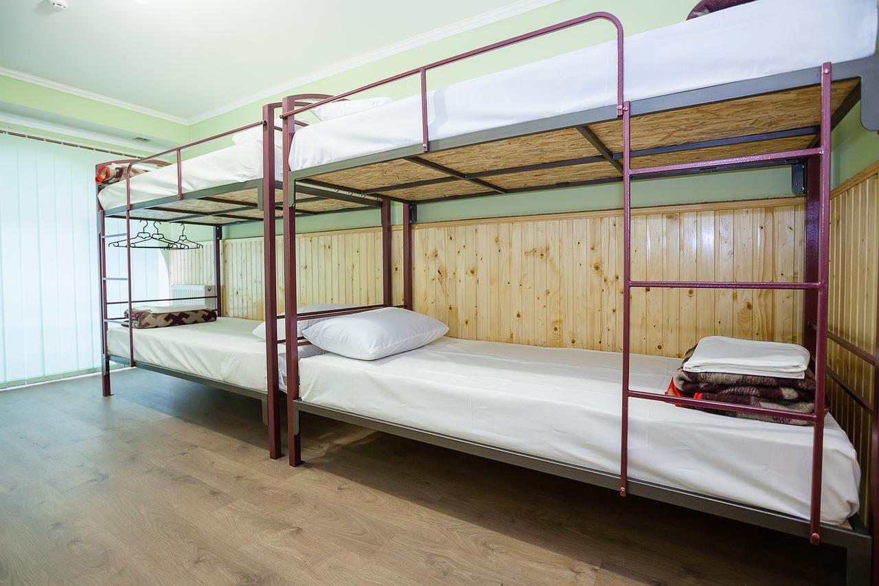 Tsentralnyi Hostel Iwano-Frankiwsk Zimmer foto